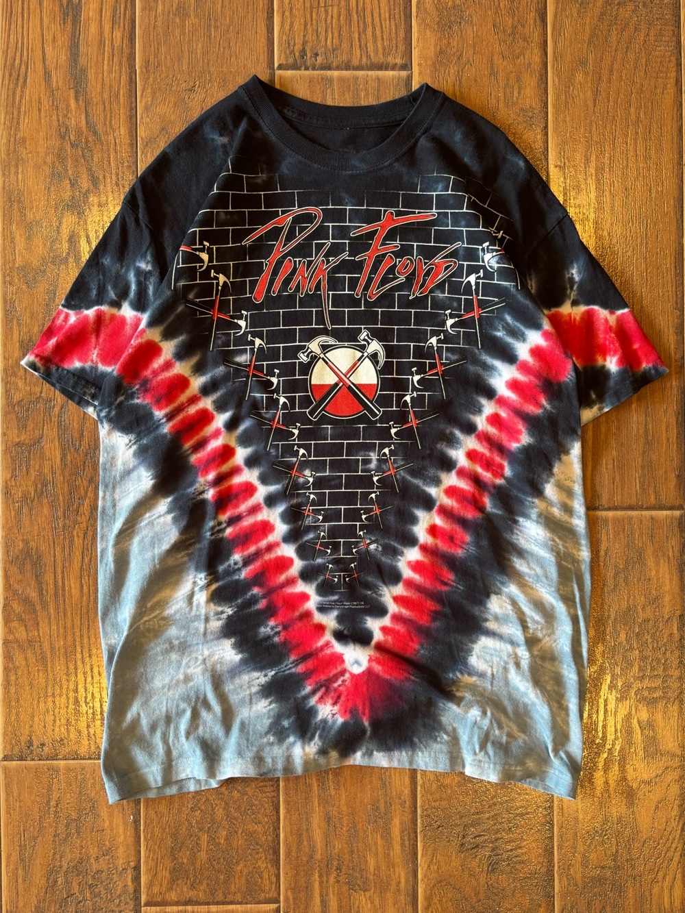 Vintage Y2K 2016 Pink Floyd Liquid Blue Shirt